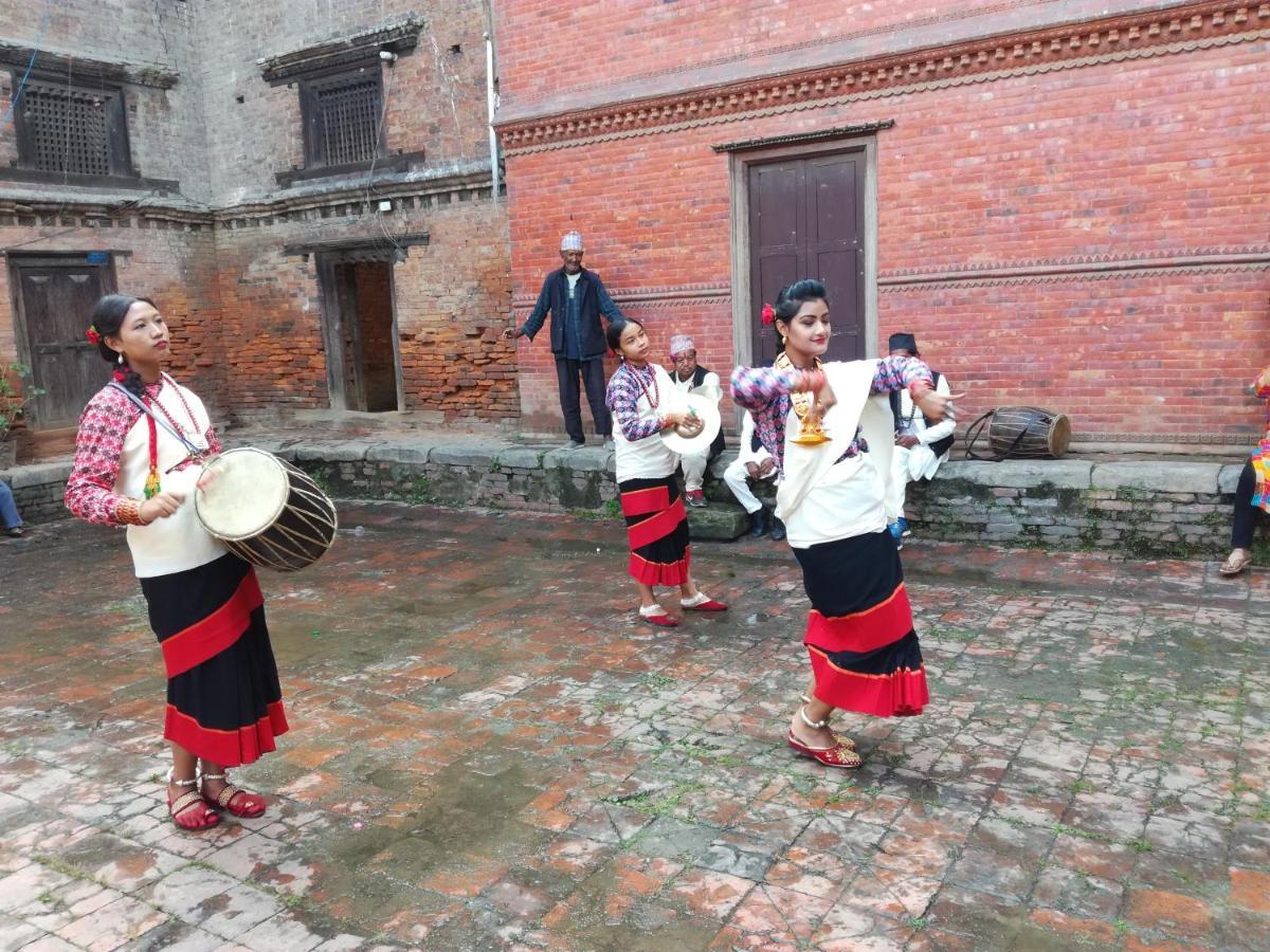 Khwapa Chhen Hotel Bhatgoan Buitenkant foto